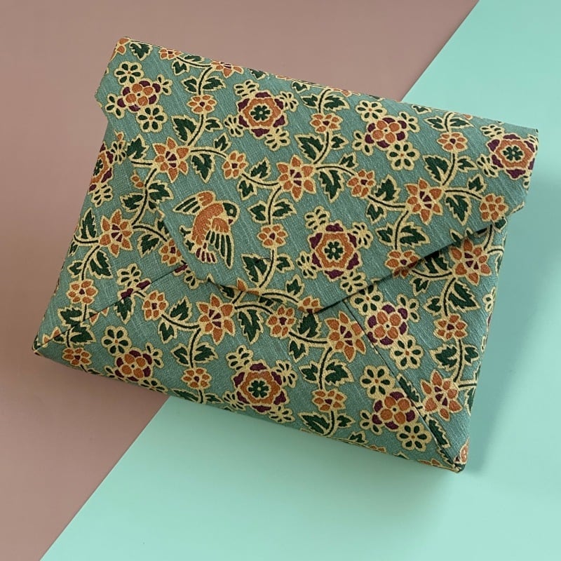 【数寄屋袋 18 インド更紗　赤】箱なし 数寄屋袋 18 インド更紗 赤】箱なし 数寄屋袋 インド更紗古裂 赤紅草花