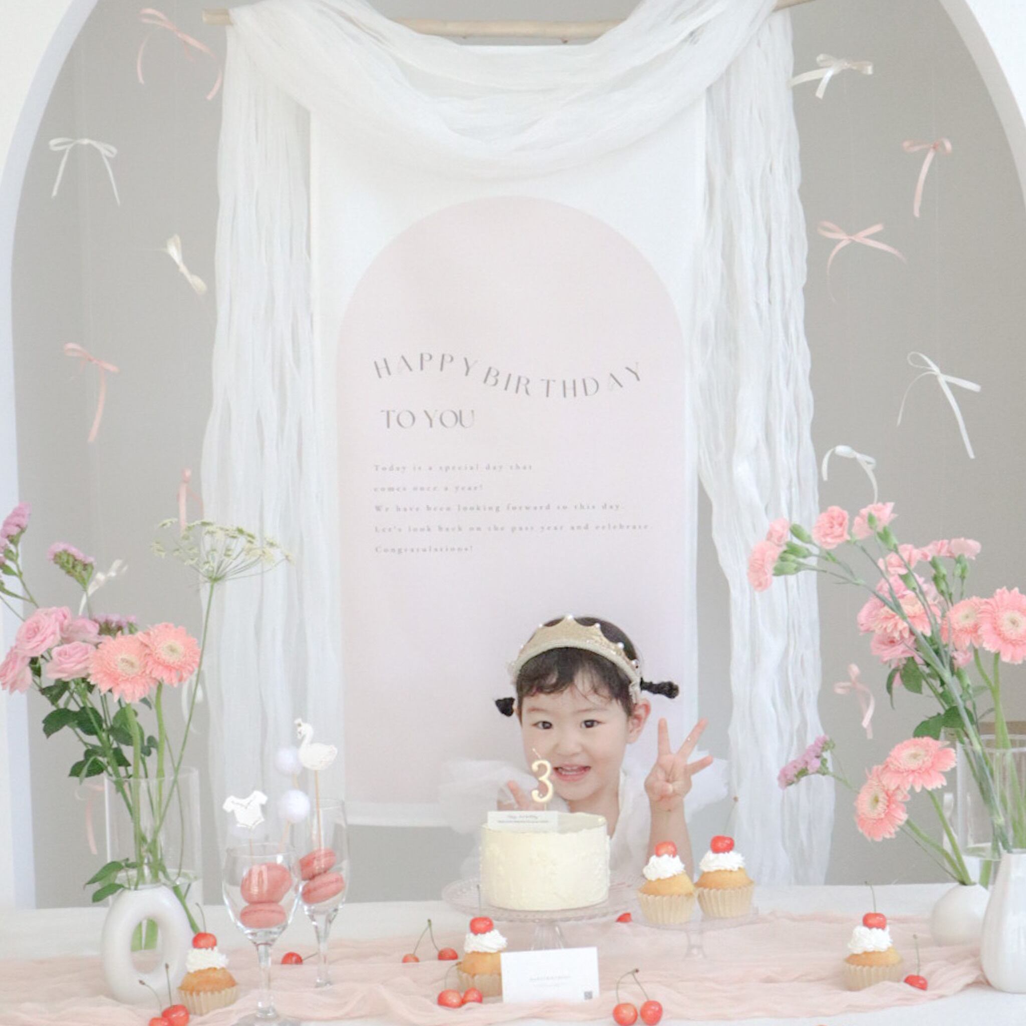 T041 【 Arch tapestry / pink 】バースデータペストリー アーチ 誕生
