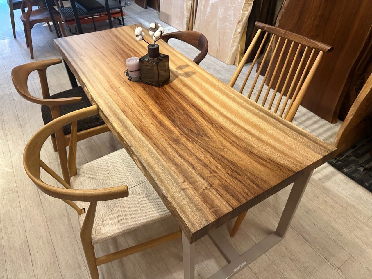 OUTLET】楠（クス）_1680×600−640×50_新宿店_テーブル天板/一枚板