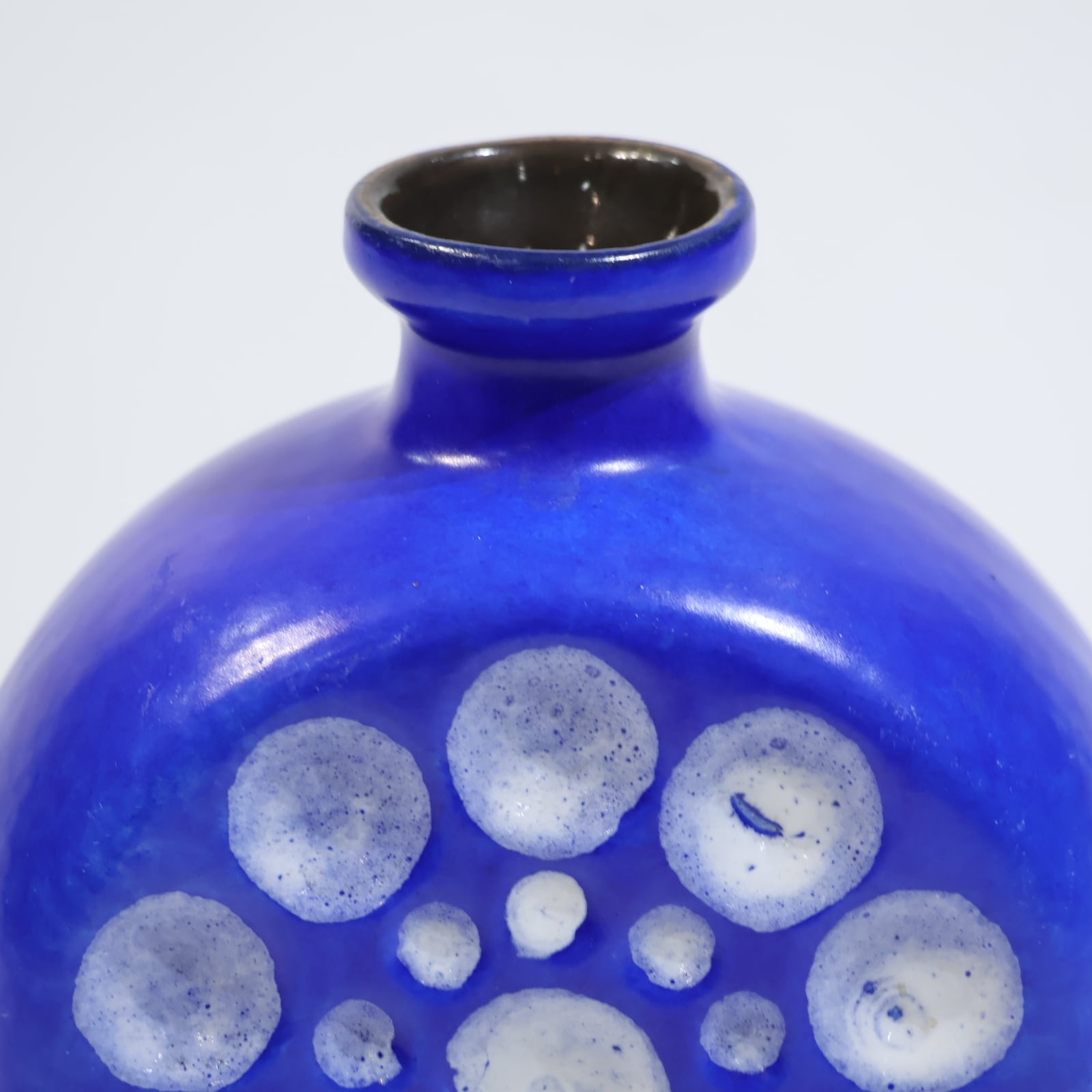 Strehla-- 12.0cm | Fat Lava & German Art Pottery