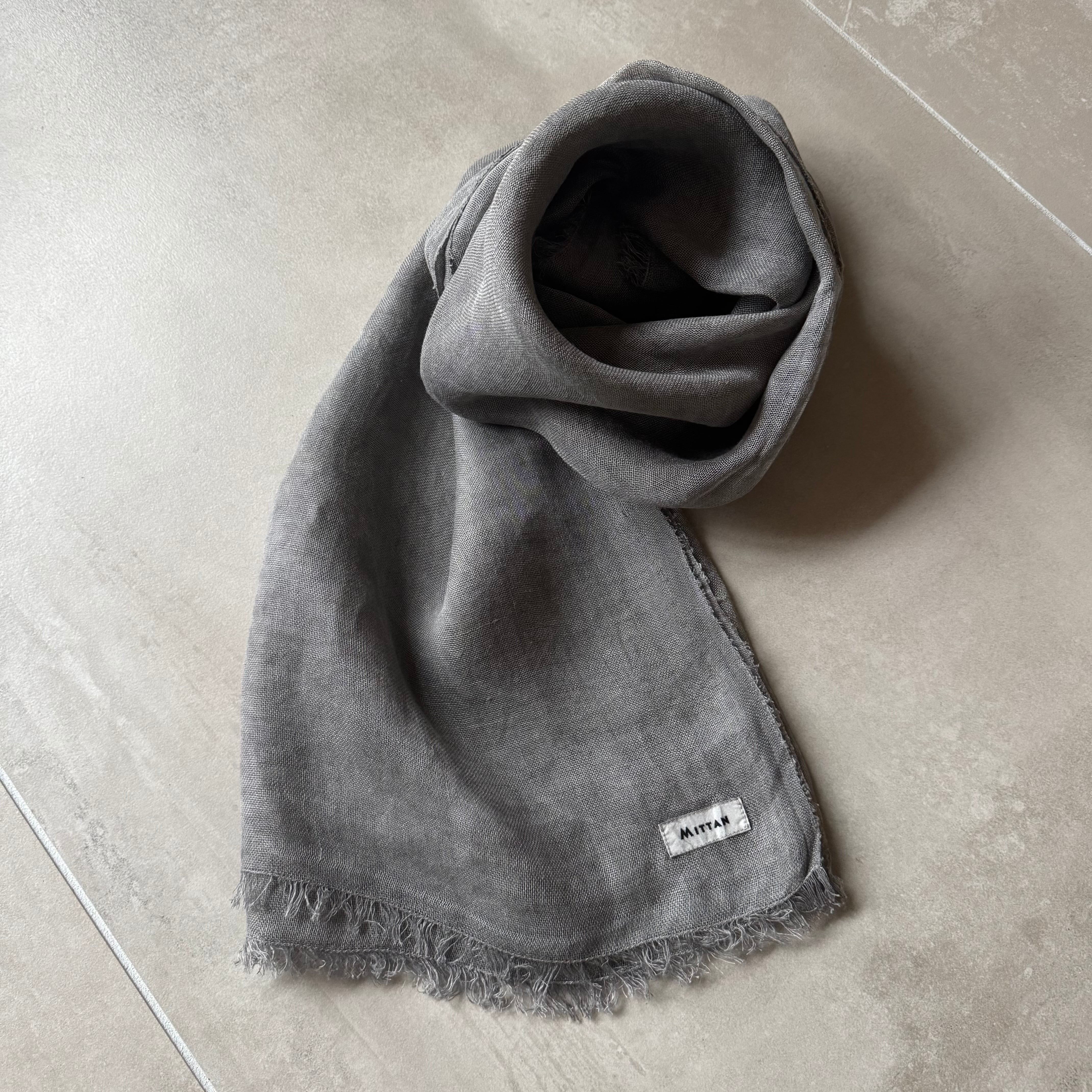 MITTAN|薄手大麻四角ストール(ベンガラ染)