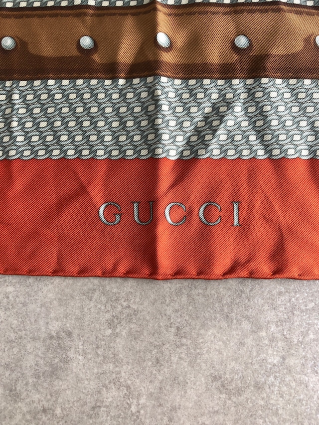 GUCCI グッチ スカーフ ベージュ ロゴ シルク vintage ヴィンテージ オールド 7sbgn3