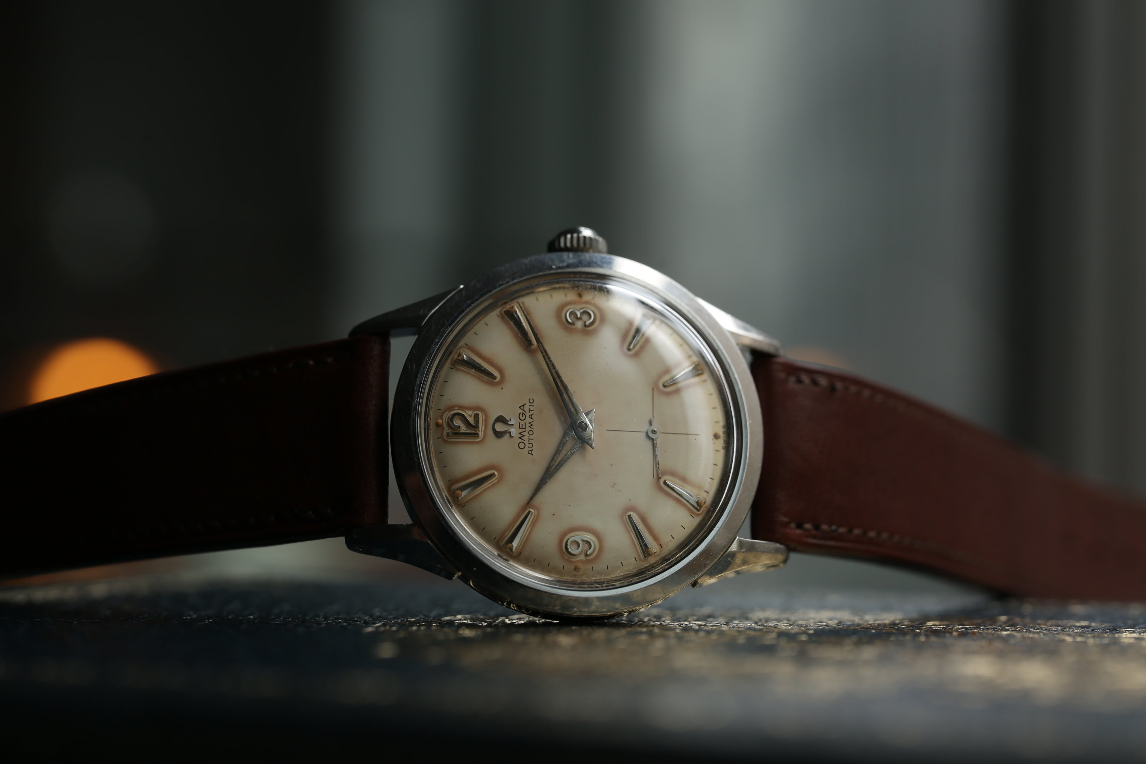 【OMEGA】 1958年製 オメガ ”Northern America” 北米専用モデル シーマスターケース オール・スイス仕様 インデックス 飛びアラビア数字×スモールセコンド グラデーション・エイジング 自動巻き / Vintagewatch / Automatic / NORAM / Cal.490