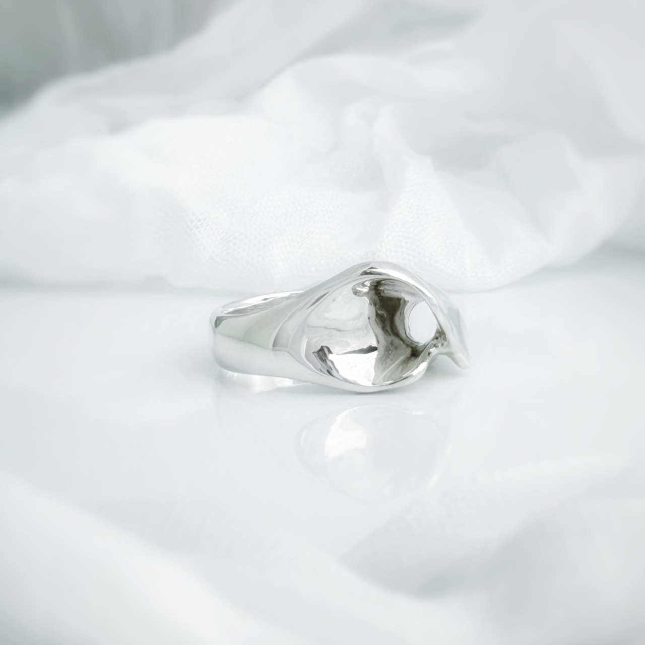The Day / Ring