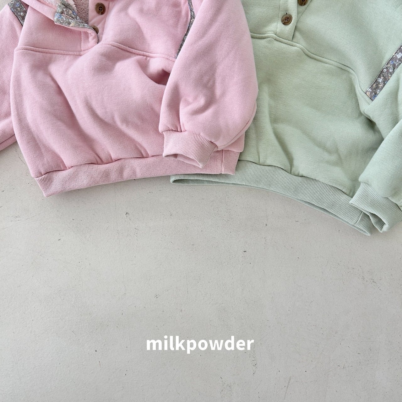 ミルクパウダー / milkpowder / メロナフードT / 韓国子供服 / キッズ / 26winter〖取寄〗*XS~JS*