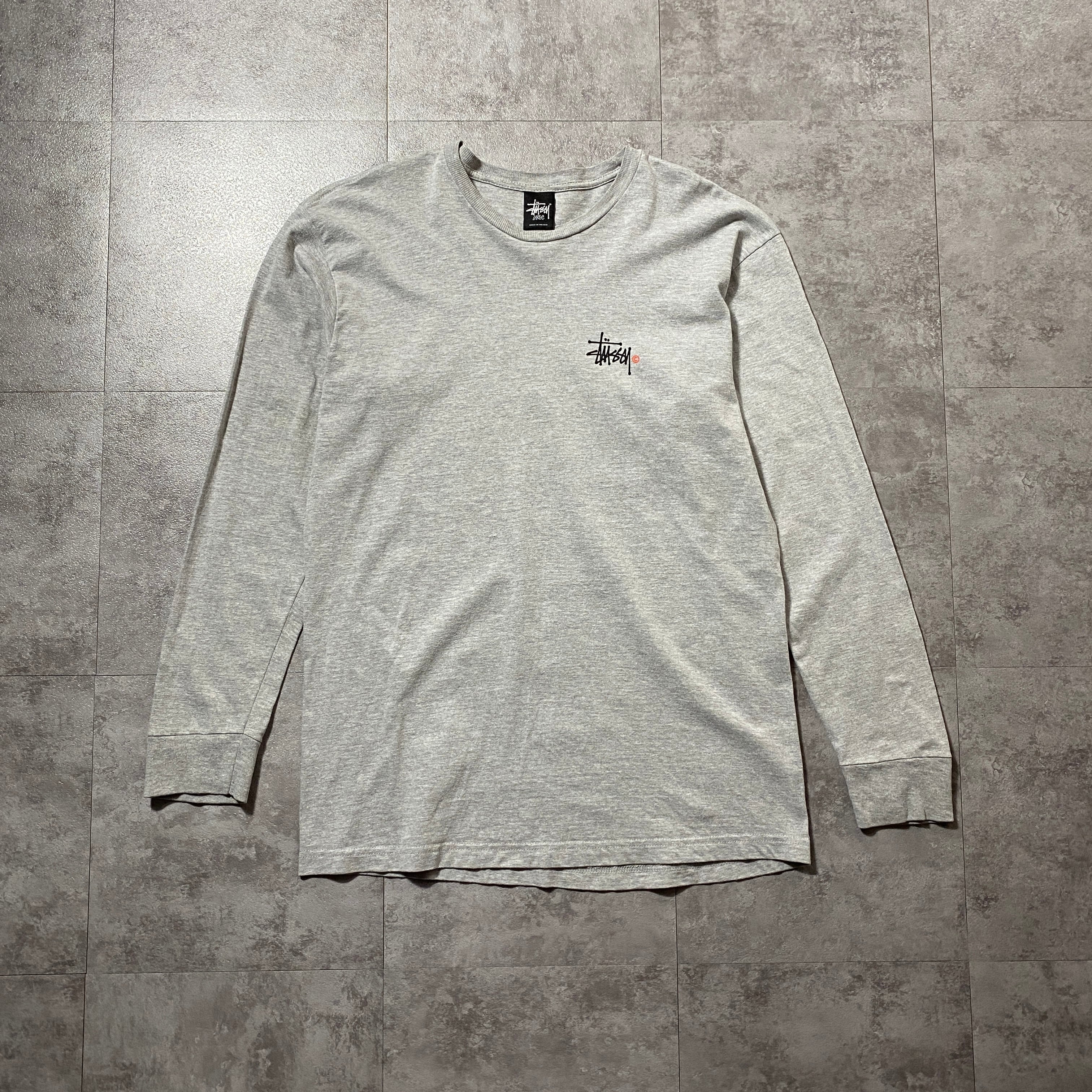 stussy ステューシー ショーンフォント バックプリント グレー T stussy ステューシー ショーンフォント バックプリント グレー T