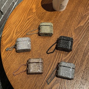 AirPods Pro2/1ケース AirPods4/3/2/1ケース ラインストーン キラキラ エアポッズカバー チェーンストラップ付き 大人可愛い イヤホンケース ラグジュアリー ゴージャス 韓国 エレガント プレゼント