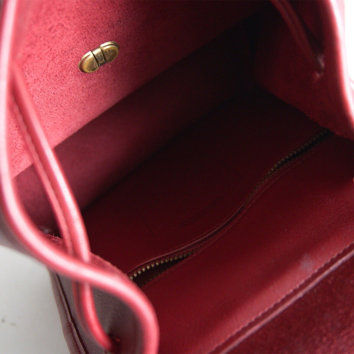 Coach レザー レザー 赤い リュック 雰囲気抜群 OLD COACH レザー