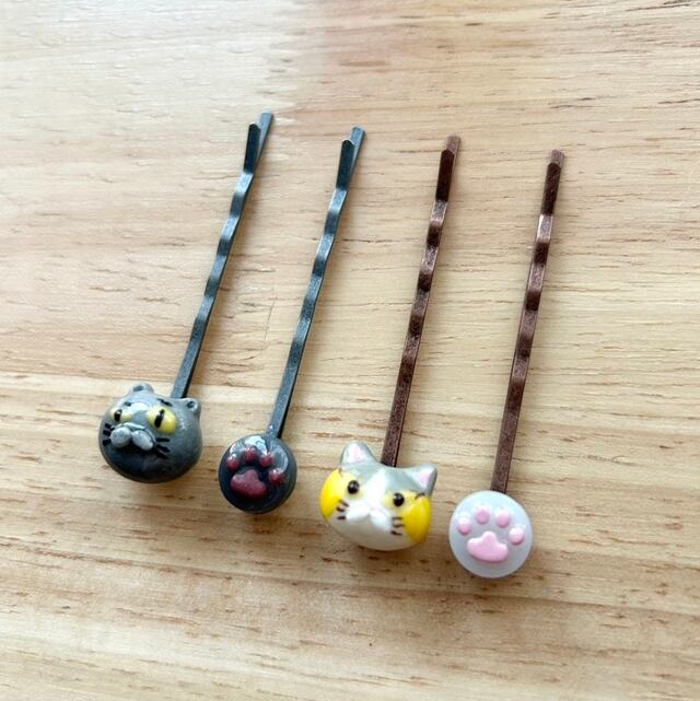 ぷっくり♡つんやり☆ねこに肉球ヘアピン 全2種 | TKworld~ねこの
