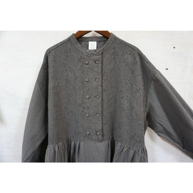 ista-ire(イスタイーレ) 花柄JQダブル釦ワンピース