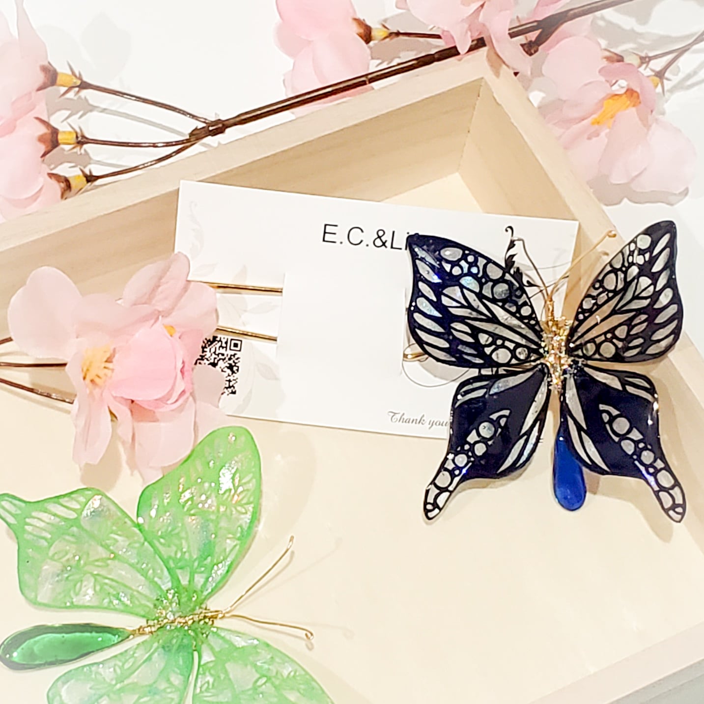 ファンタジーな蝶々の切り絵かんざし[群青] | E.C.&Life