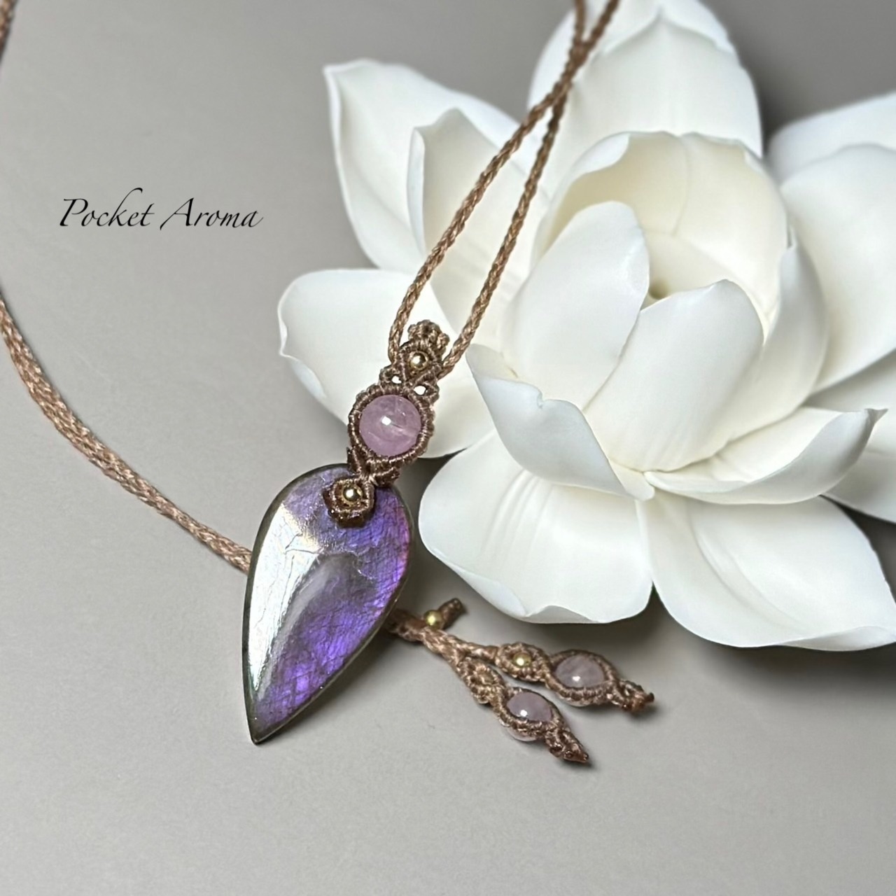 ゴールドマイカ マクラメ ネックレス （販売開始10月7日（金）21時  