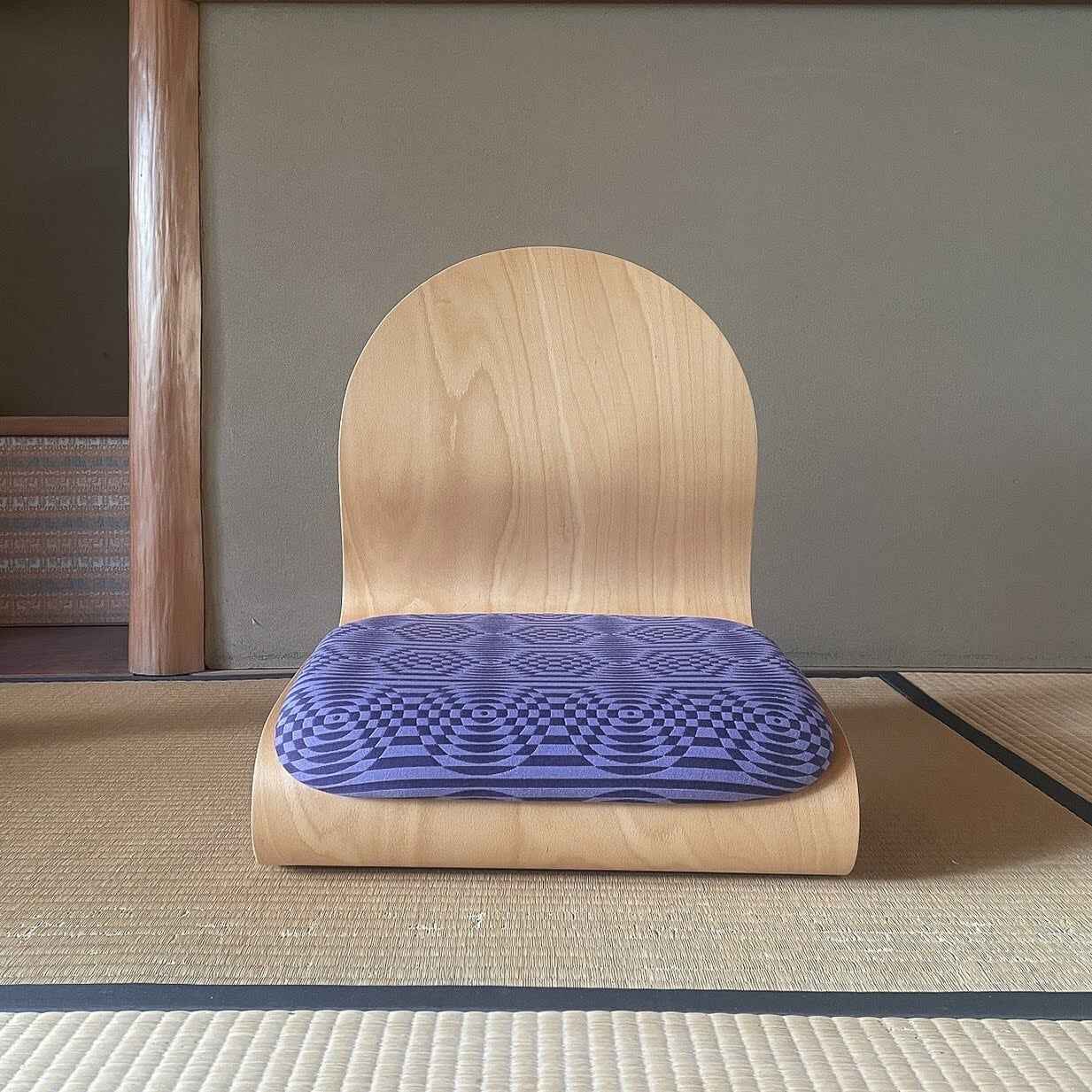 Verner Panton タタミチェア（青）二脚目 Verner Panton 「Tatami Chair」が入荷しました。 - Mid-Century