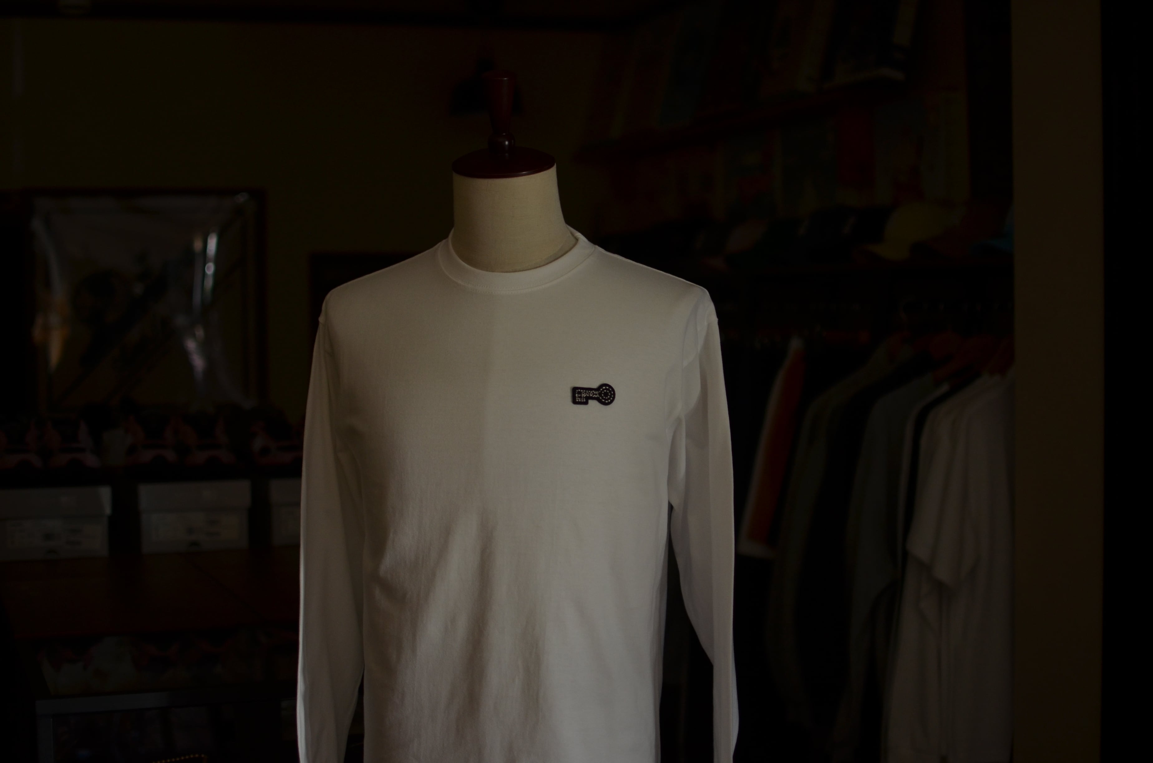 ★★★CHIPS key patch long sleeve t-shirt (white) 抽選券付き