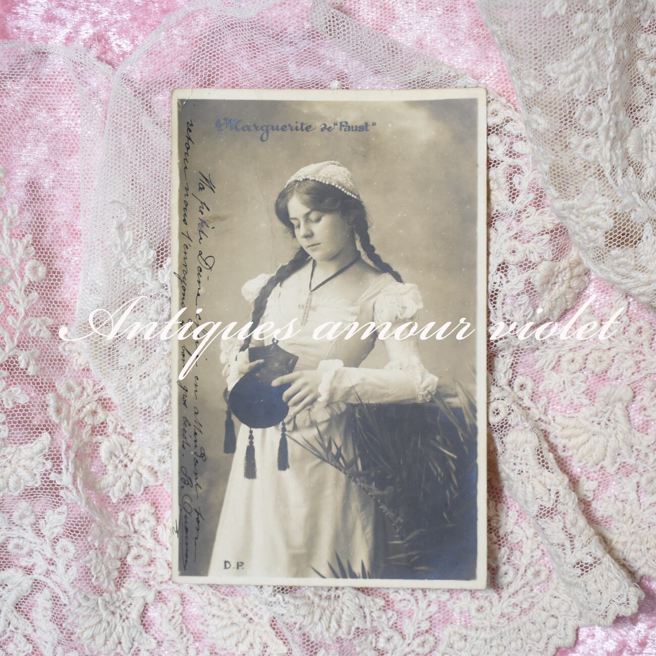 Antique postcard お人形と猫さんとティータイムの可愛い少女 France