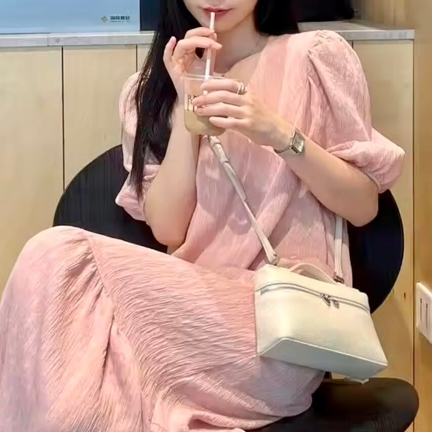 パフスリーブリラックスワンピース