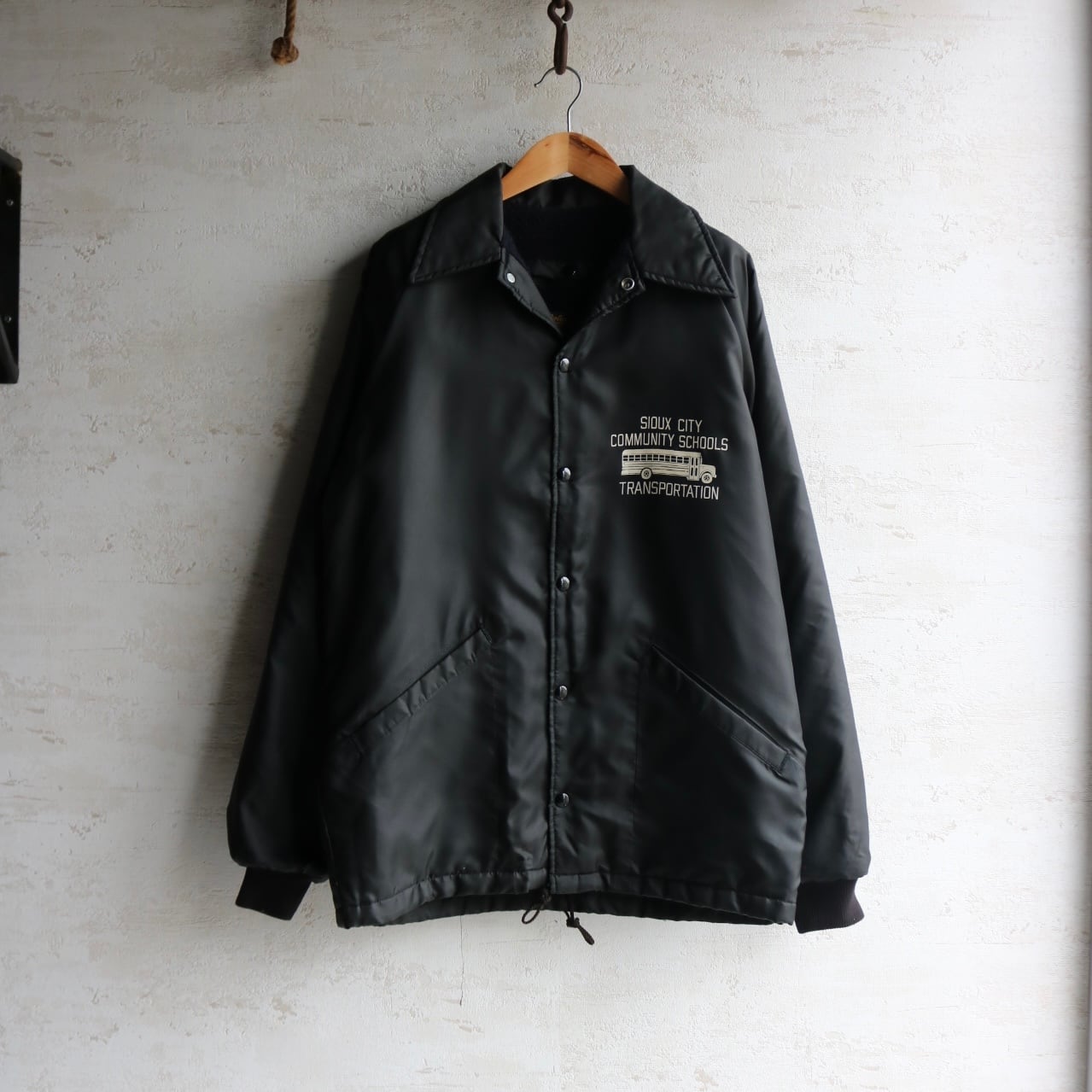 H BEAUTY&YOUTH NYLON COACH JACKET | Pay ID