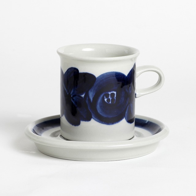 ARABIA アラビア Anemone アネモネ 70mm コーヒー カップ＆ソーサー - 37 北欧ヴィンテージ