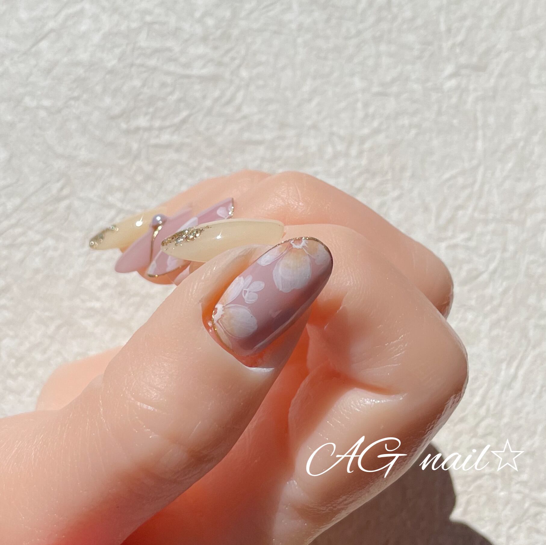 ミルキーフラワーネイルチップ