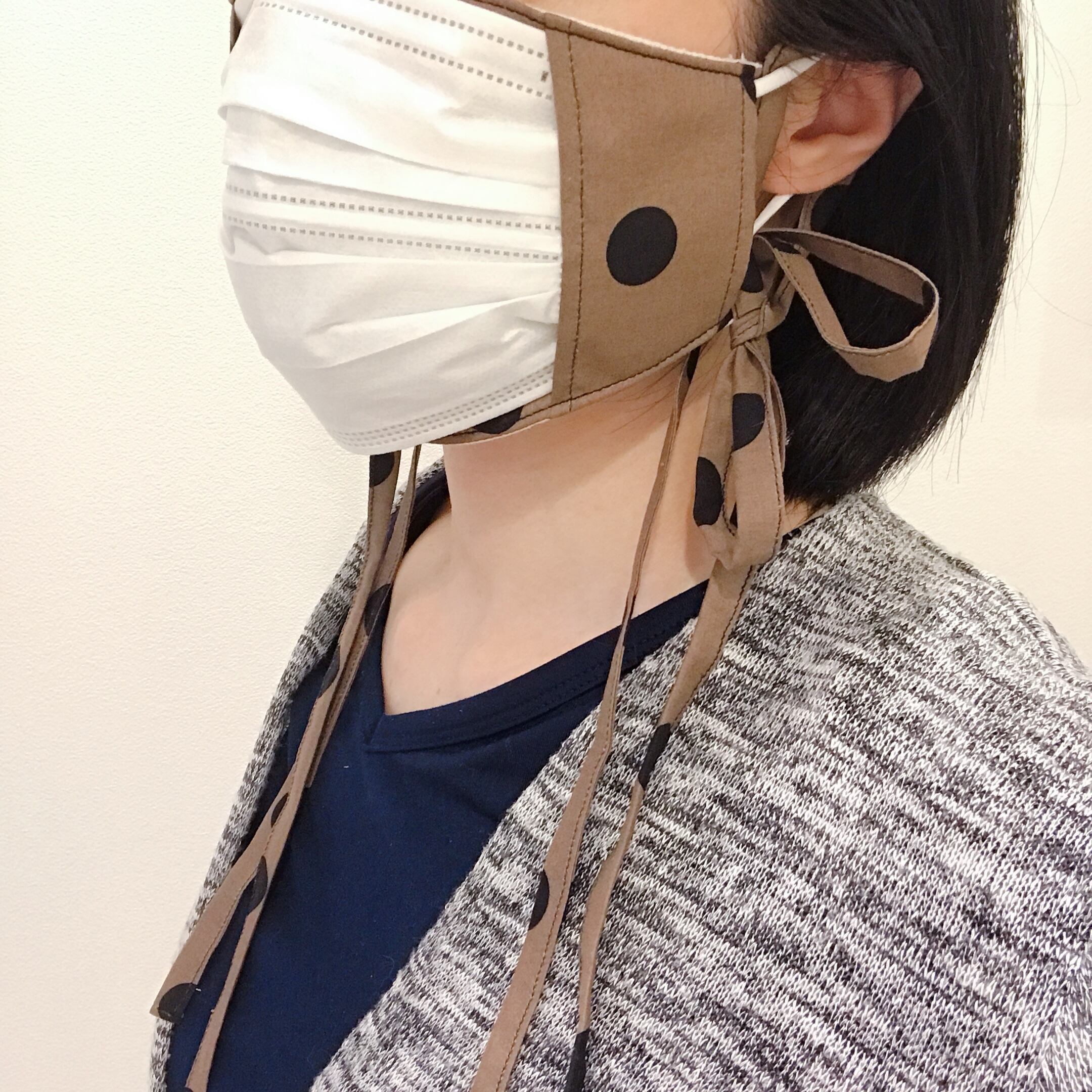 不織布マスクが見えるマスクカバー 2wayタイプ ロングリボン モカ