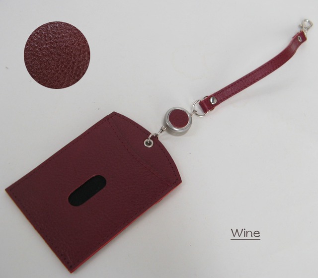 レザーパスケース 便利な伸びるリール付 本革定期入れ ICカード シンプル【日本製】