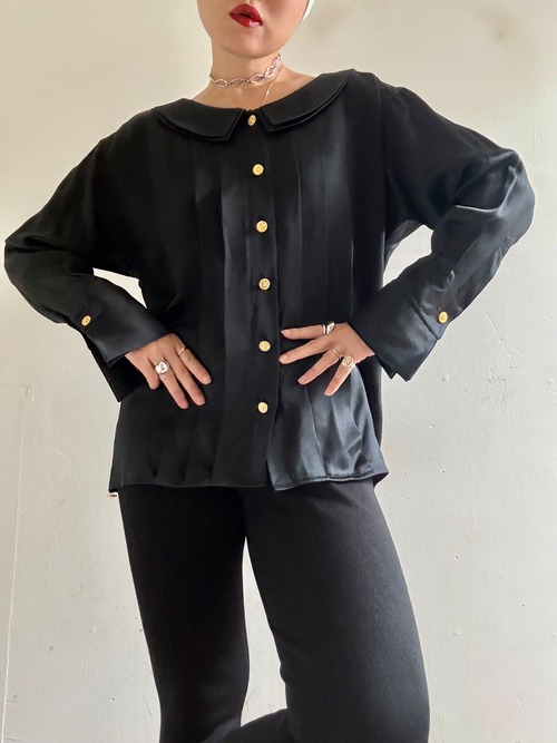 1980s Vintage "CHANEL" Silk Blouse