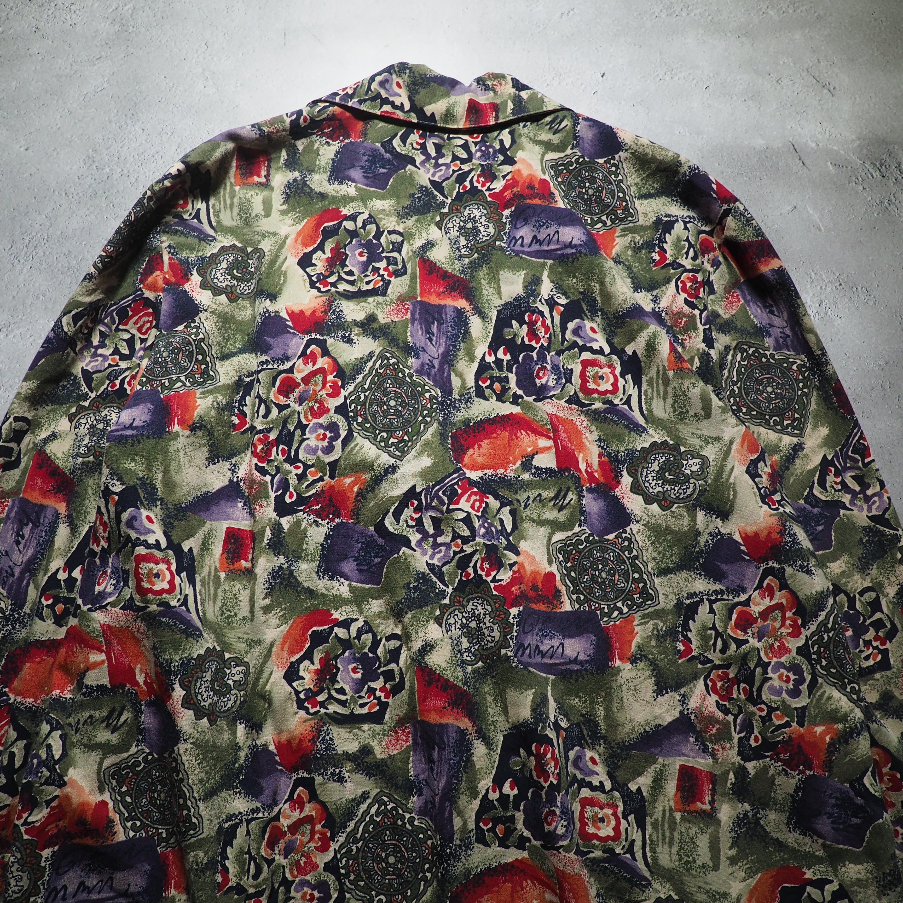 Beautiful Botanical flower painted vintage loose jacket (made in Usa)