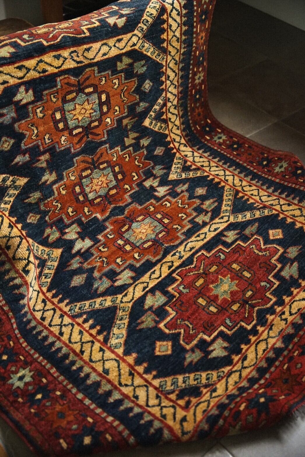 918 -Vintage Turkmen rug