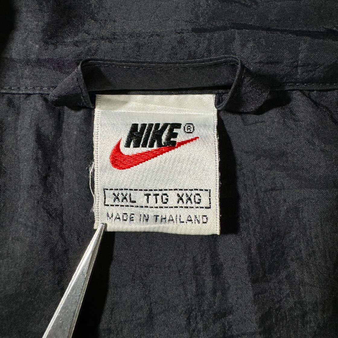 NIKE 90