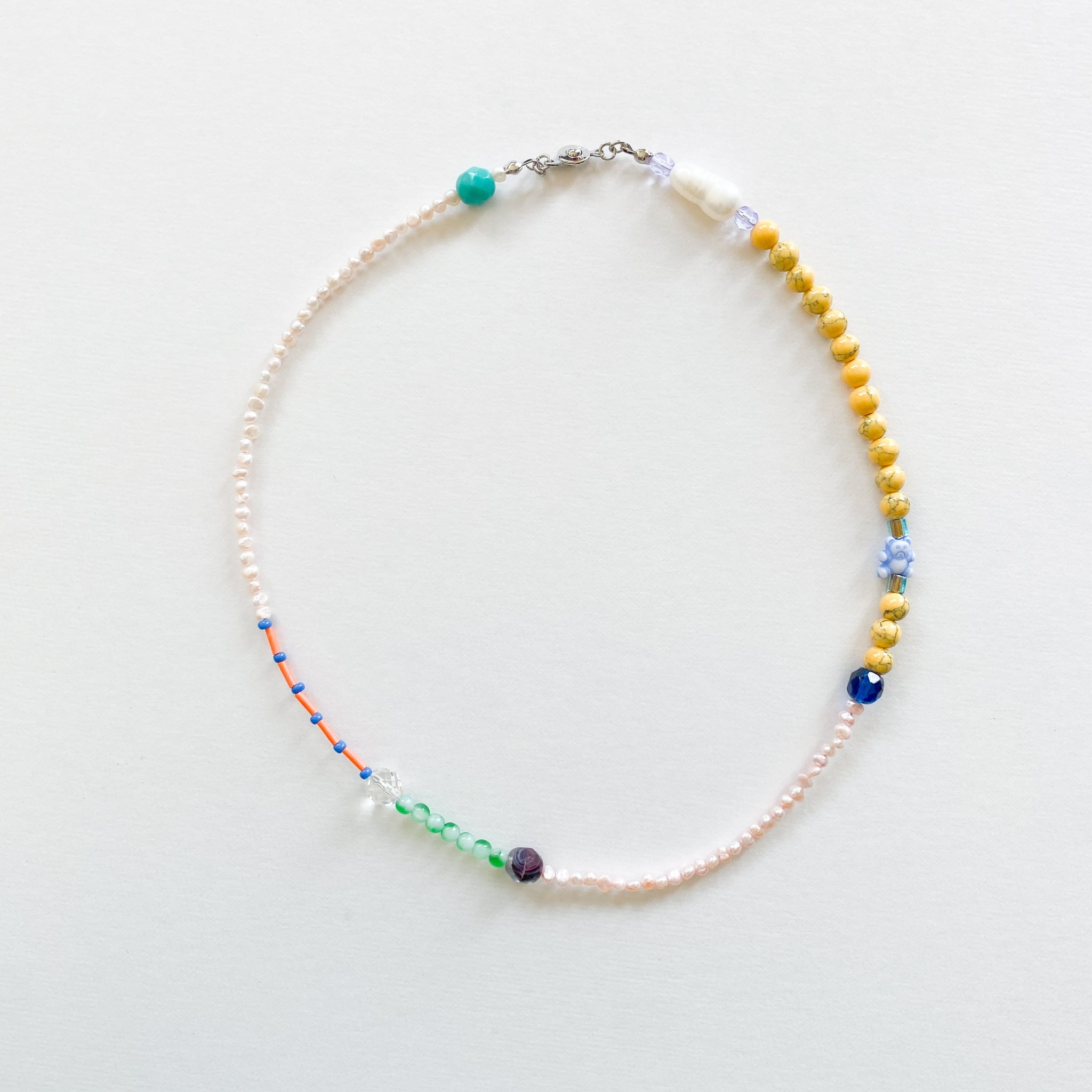 淡水パールとビーズのネックレス