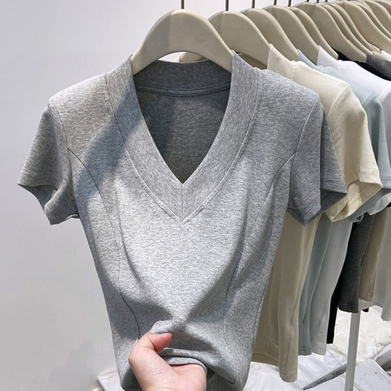 Vネック半袖スリムニット E00021