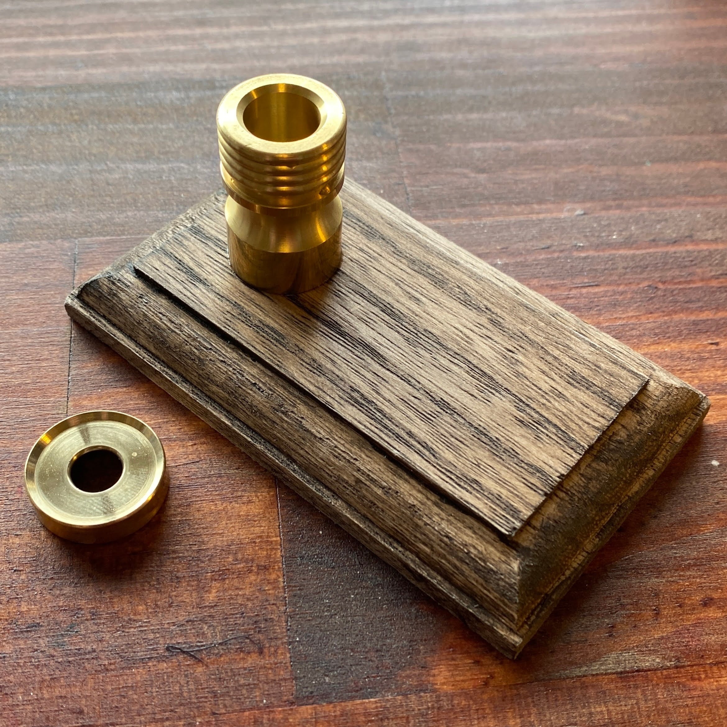 ◆極美品 昭和初期◆金属製 九六式艦上戦闘機が施された インク壺/インクスタンド ペンスタンド兼インク壺（テスト販売中） | ノウト通販係