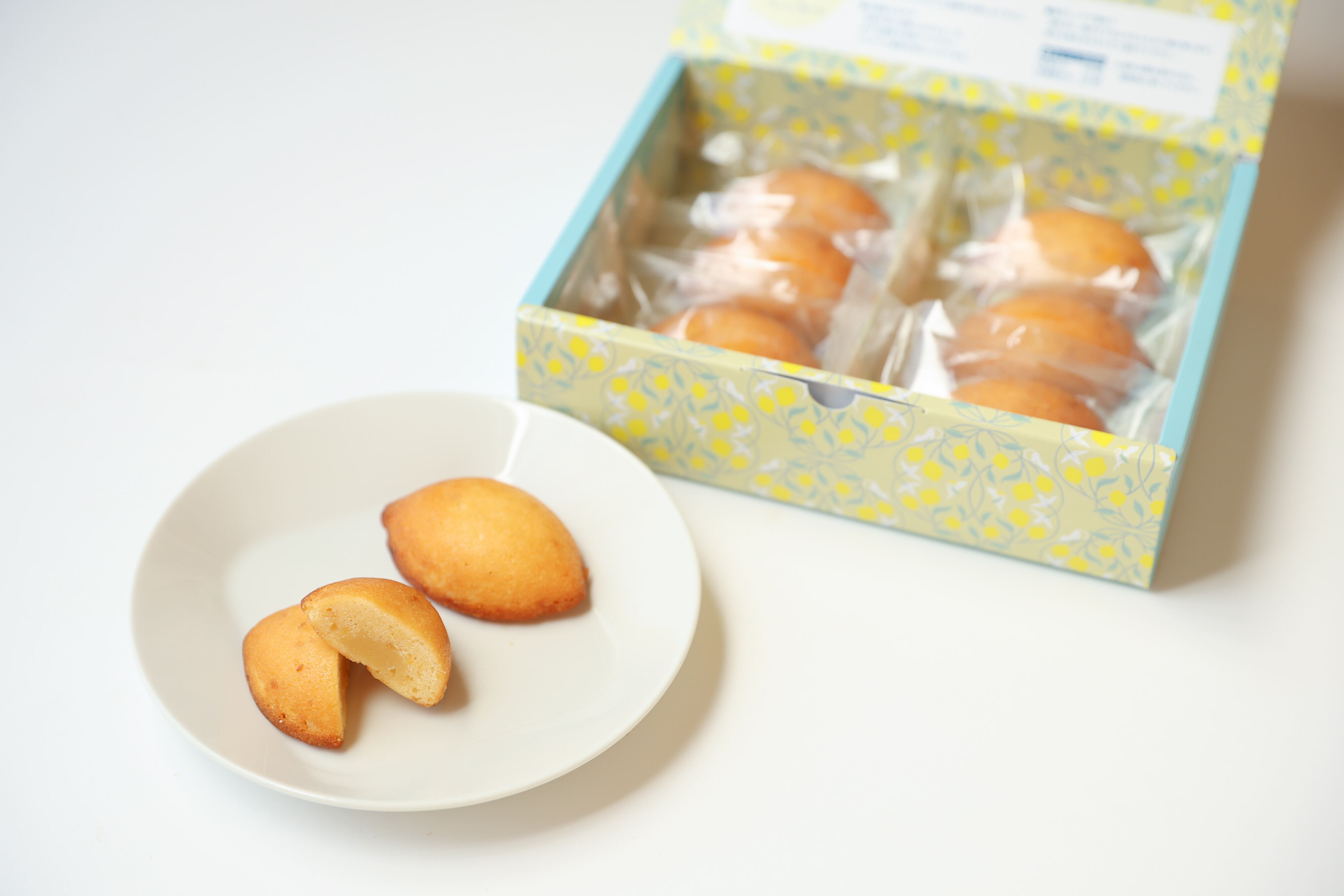 超しっとり！ぜいたくレモンケーキ6個入り/Lemon Cake (6 Pieces