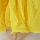 ベリーダンス オリエンタル 衣装 上下セット イエロー系 トップス スカート インナーパンツ 黄 ラインストーン 花 キラキラ 豪華 装飾 鮮やか 明るい ダンス衣装 イベント ステージ 華やか シルバー系