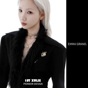 夢空を駆けるペガサスの星冠ピンブローチ E00636