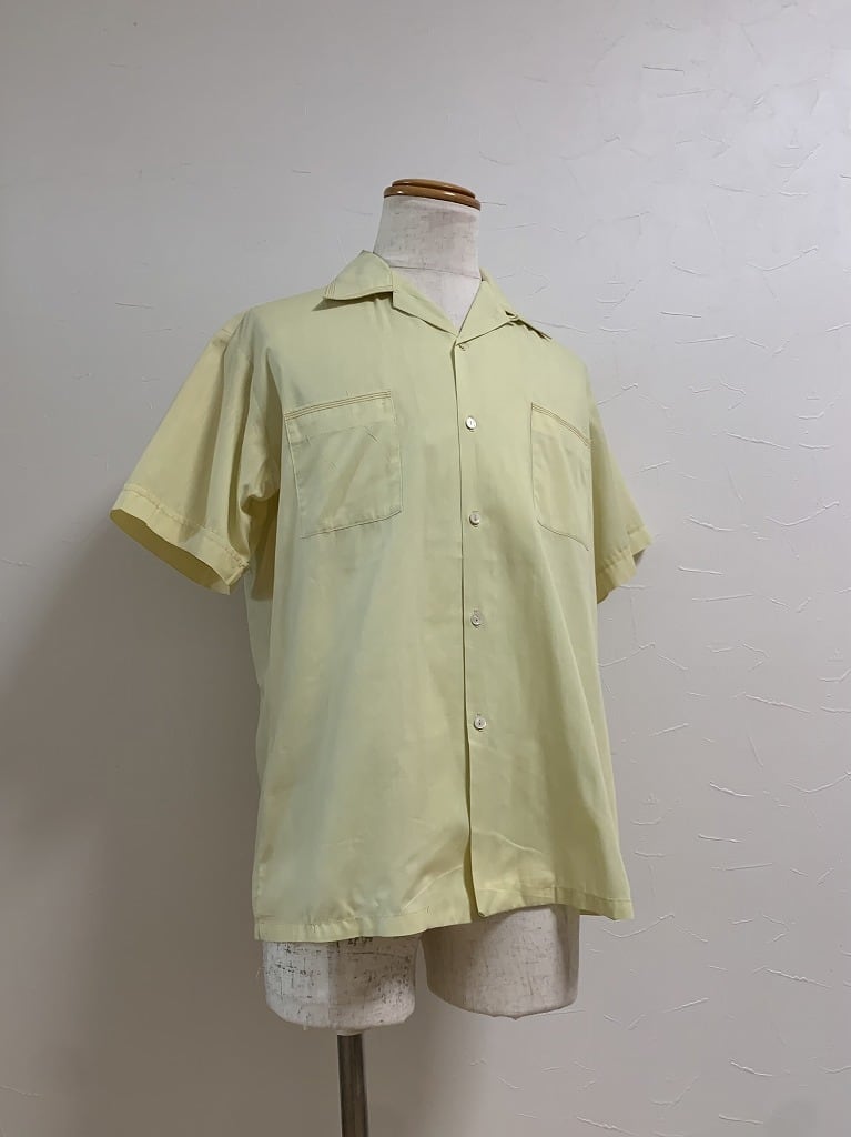 1960's Stitched Design Open Collar Shirt