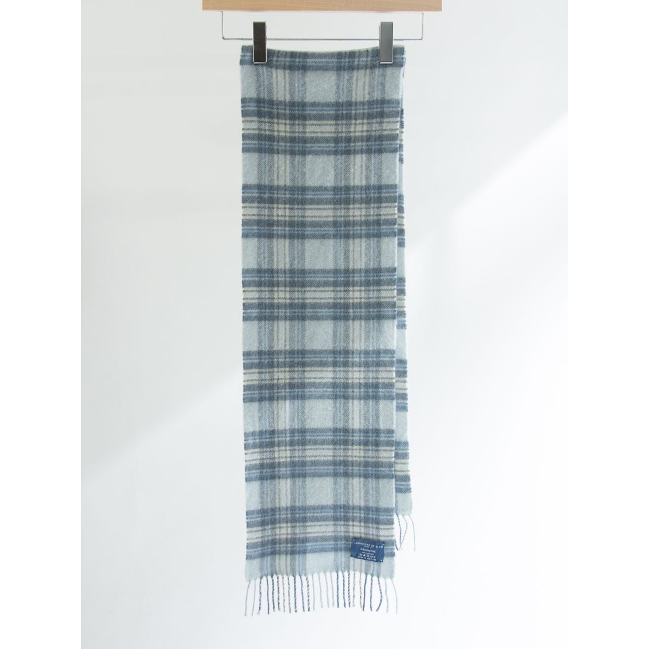Johnstons of ElginMade in Scotland % check cashmere scarf