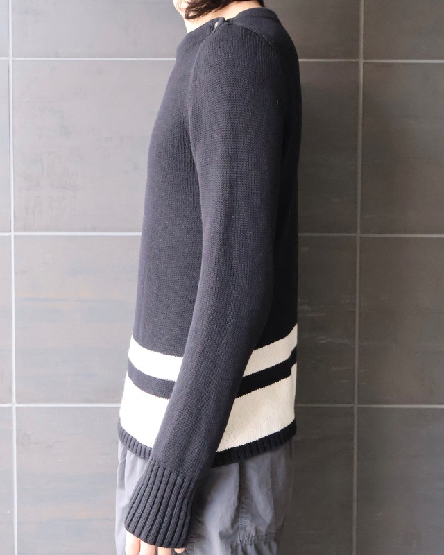 line design cotton knit