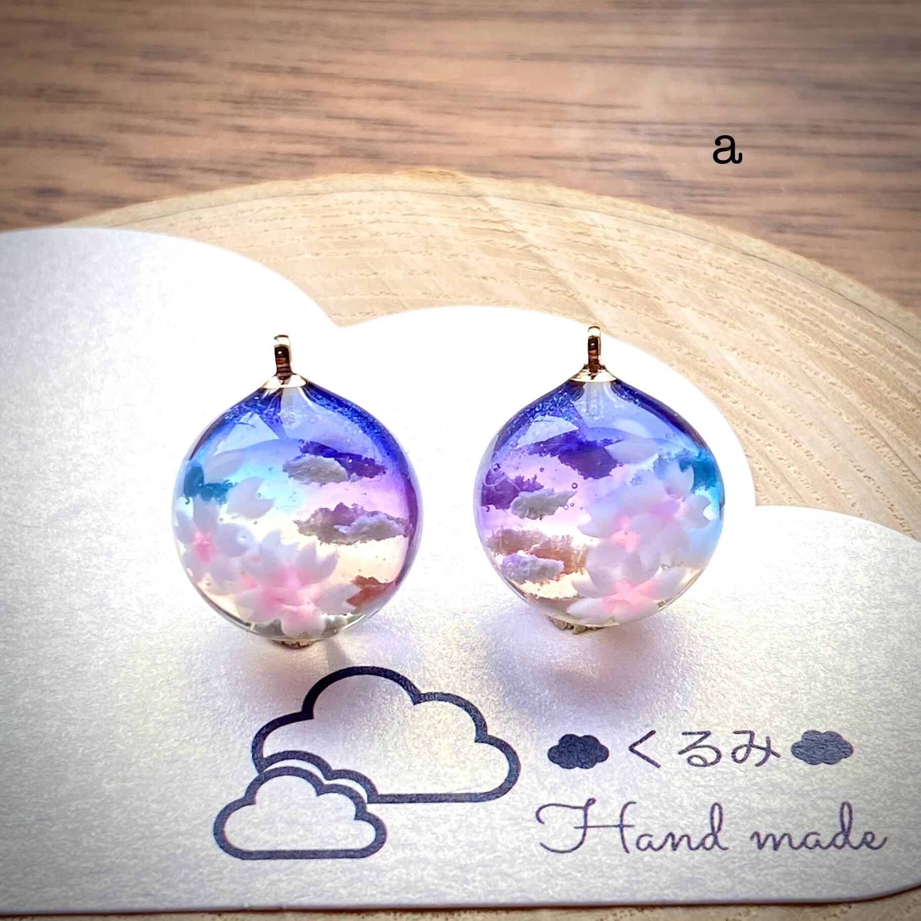 レジンピアス イヤリング 夕暮れ空と桜 半球 14mm a