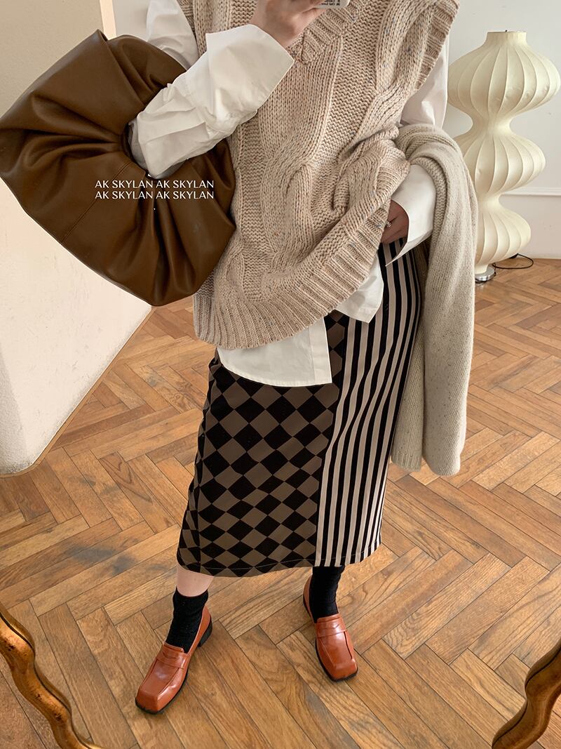ストライプスカート オータムスタンダード薄手ハイウェストウェスト レトロ 秋物 ステッチ ビッグFスモールZ韓国86239768671