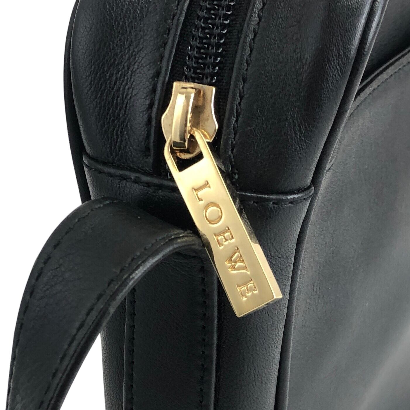 LOEWE ロエベ ショルダーバッグ ブラック アナグラム レザー vintage