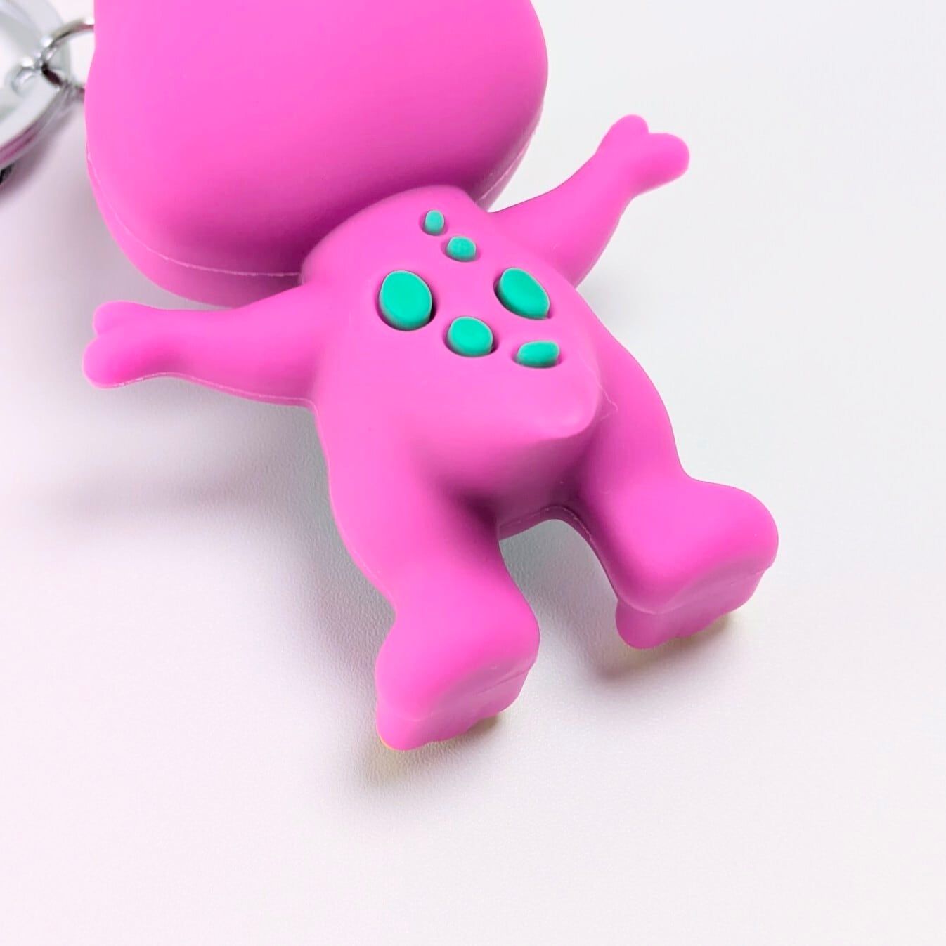 【 Barney & Friends( バーニー&フレンズ ) 】 『 Barney 』3D Rubber KeyHolder / ラバーキーホルダー / フィギュアキーホルダー〚アメリカン雑貨 アメトイ〛