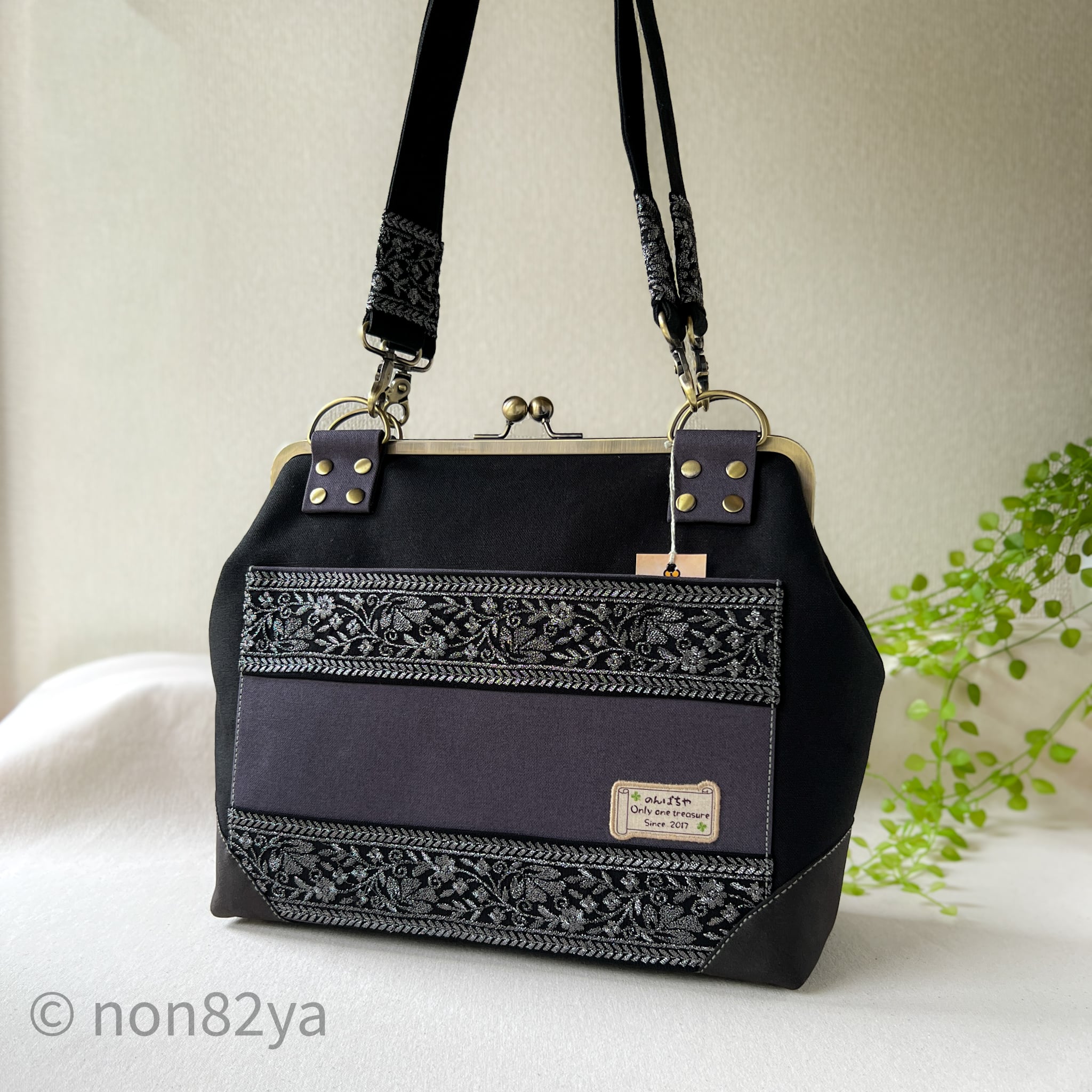 【ハンドメイド】がま口バッグ　 キラキラ蝶々　2点セット　 #413 がま口バッグ | がま口【 のんぱち屋 】えんじょるのん
