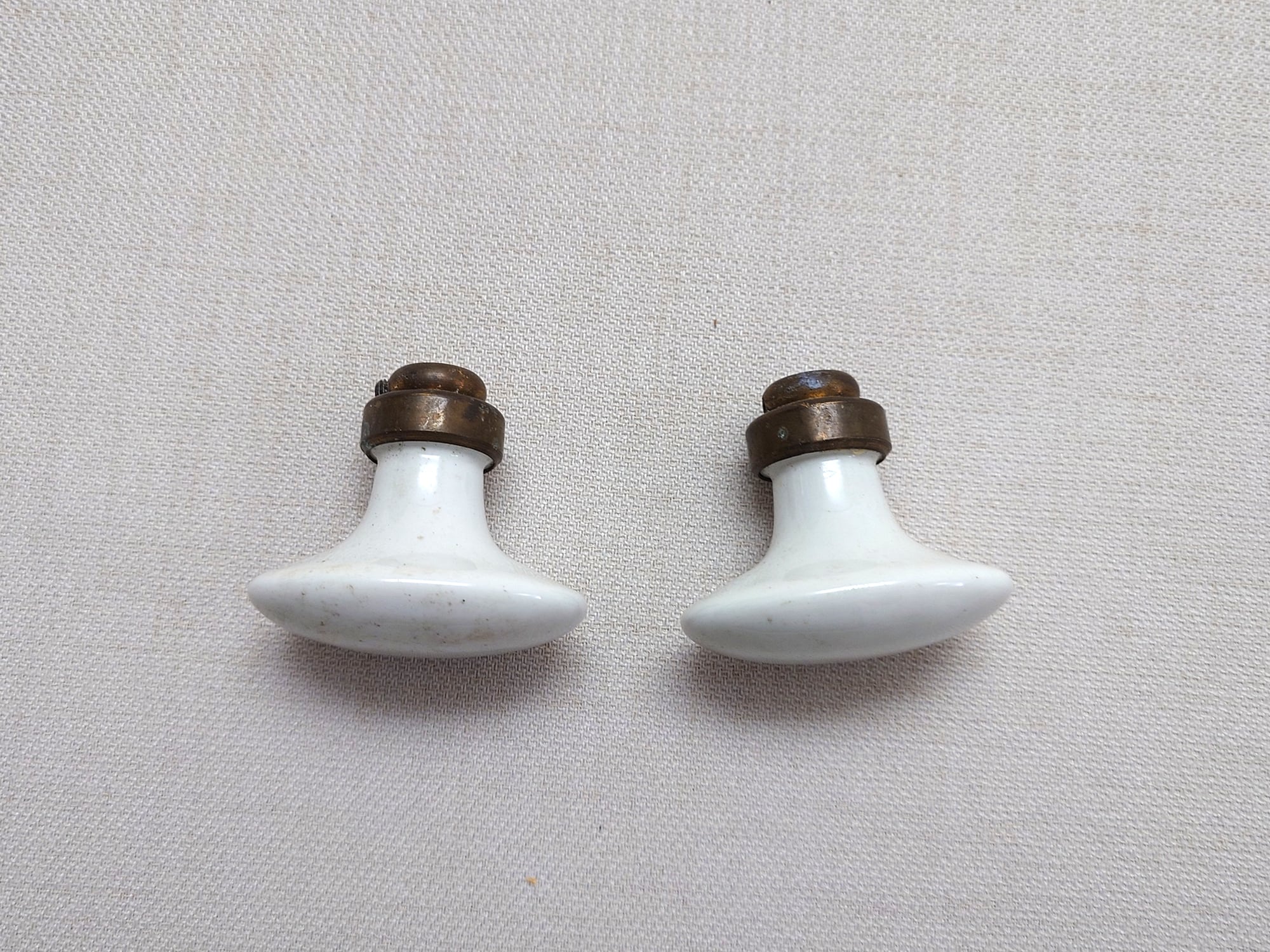 フランスヴィンテージ ドアノブ 磁器製 オーバルポルセリン 2個セット