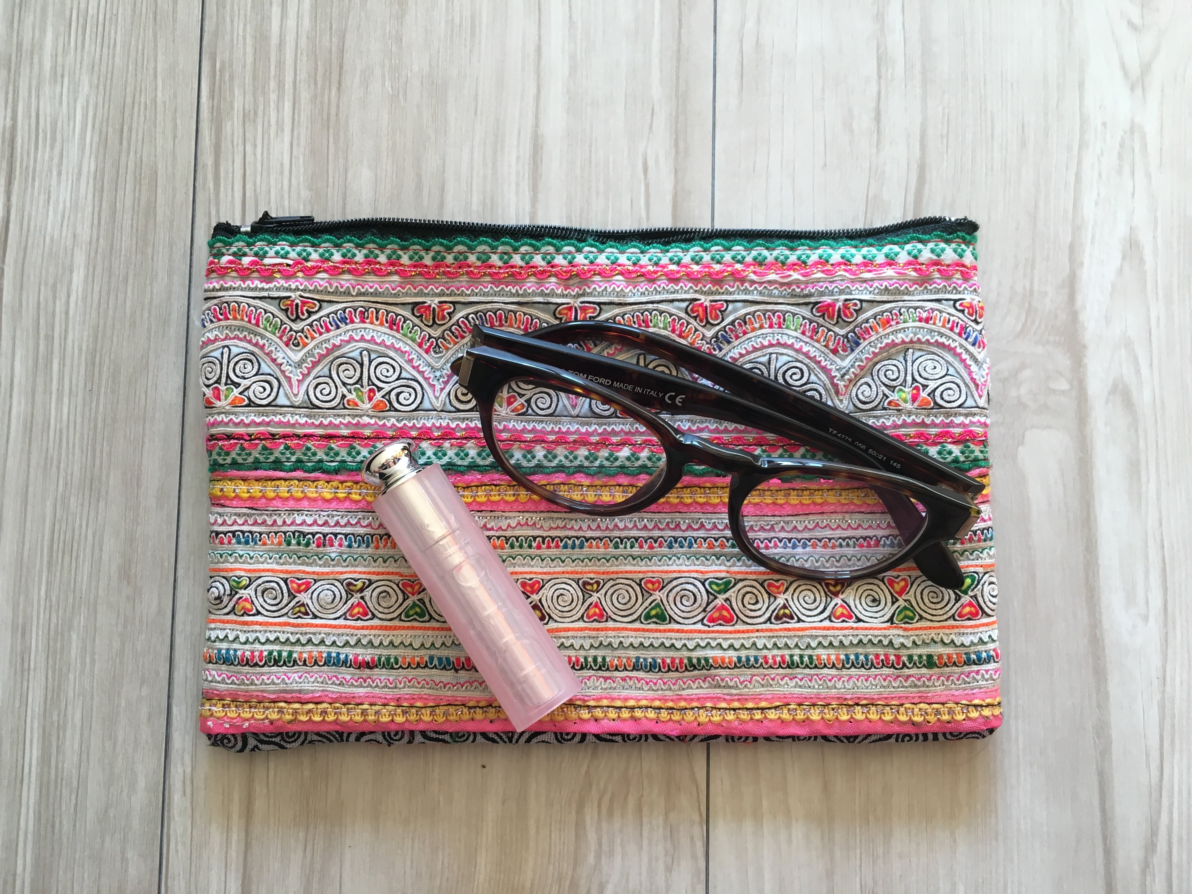 即納】ポーチ ☆ 山岳民族 モン族 古布ポーチ① ハンドメイド アジアン