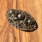 彫金の蝶、羽のブローチ (e-8)