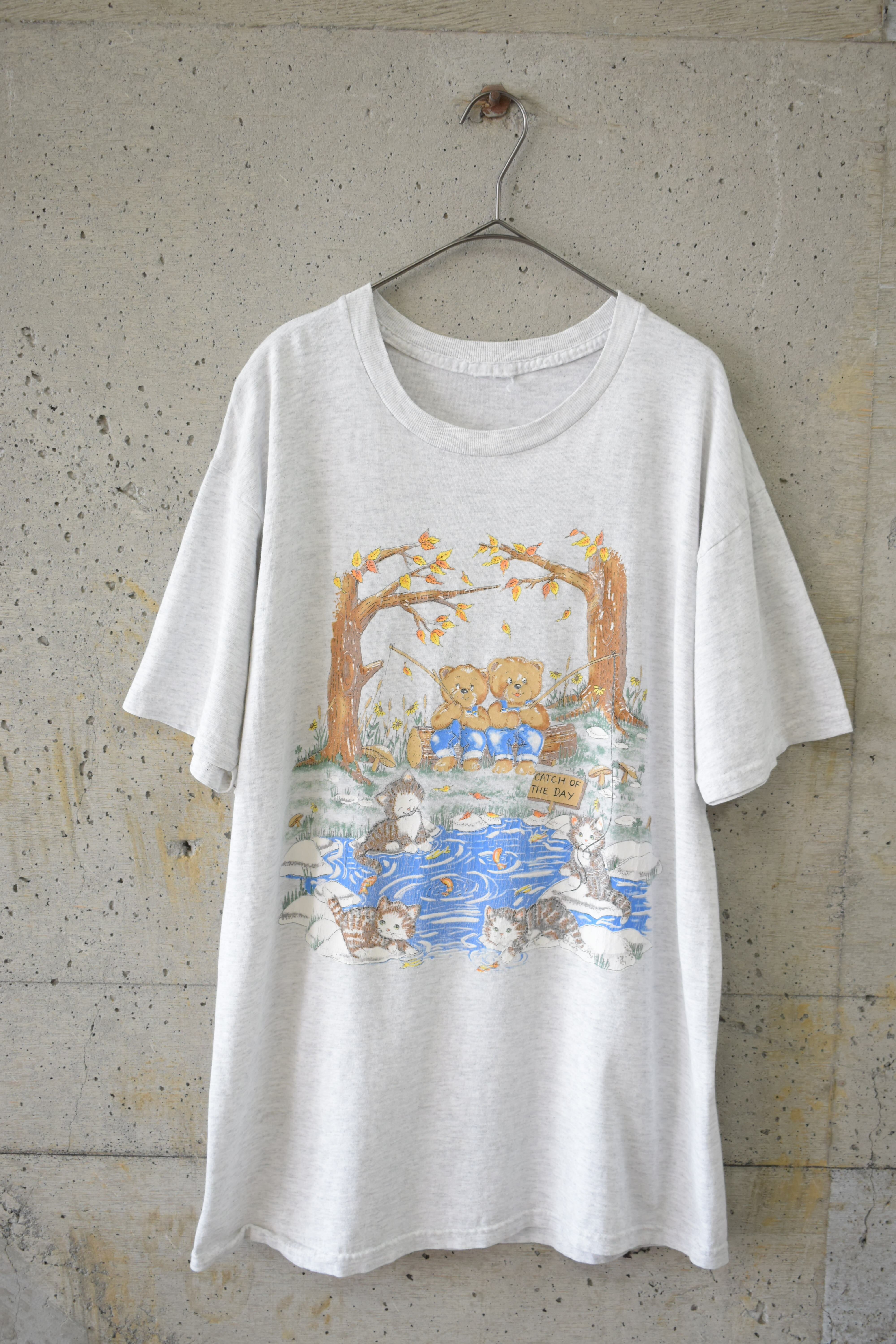Bear fishing T-shirt
