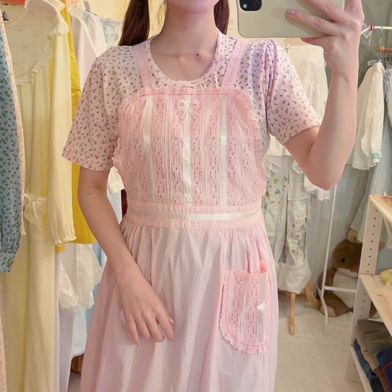 pink ribbon frill apron