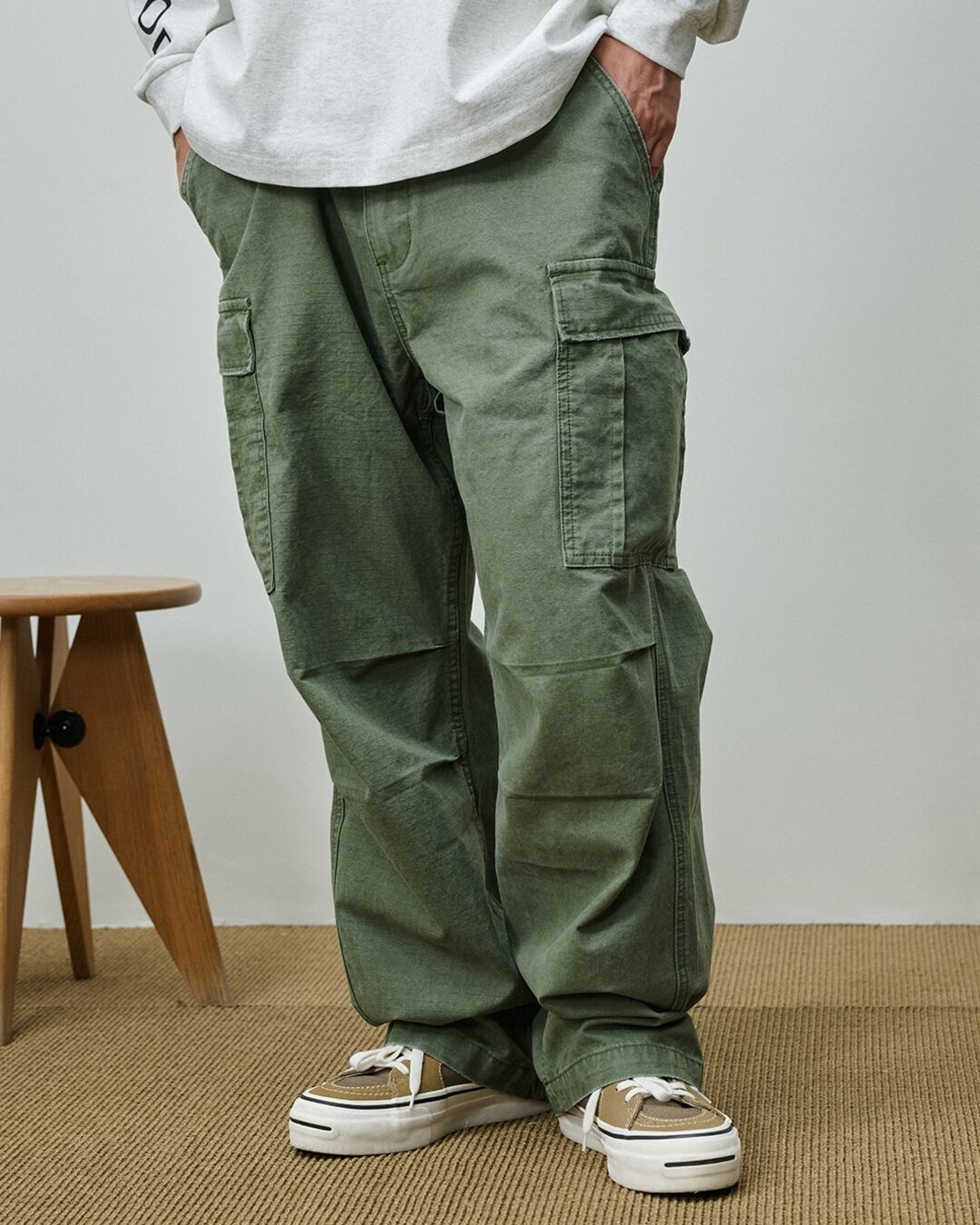 Gathered Wide Tapered Cargo Pants x00846 | XPOSE
