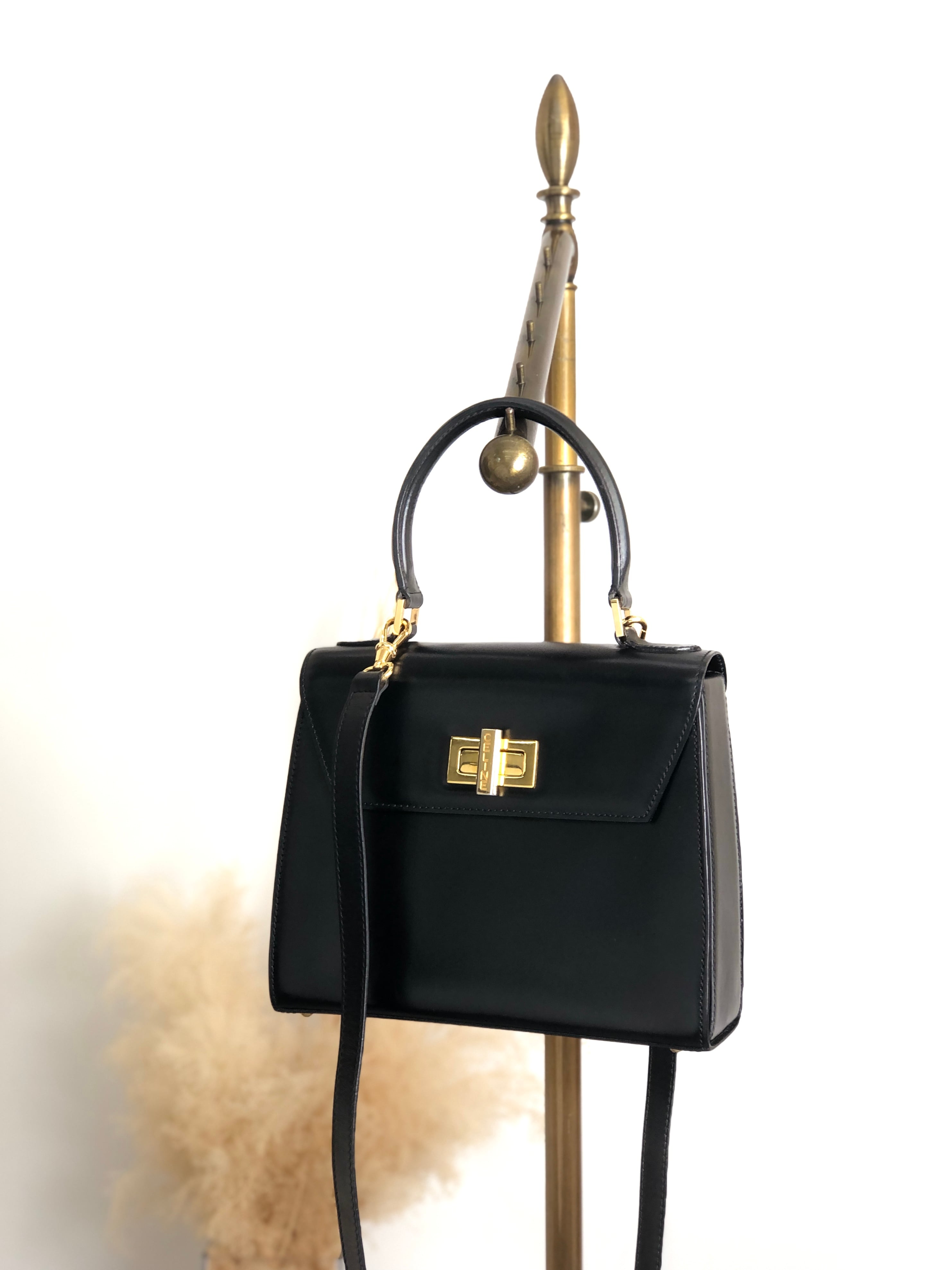 OLD CELINE ショルダーバッグ レザー CELINE セリーヌ ショルダーバッグ ブラック ターンロック レザー 2WAY